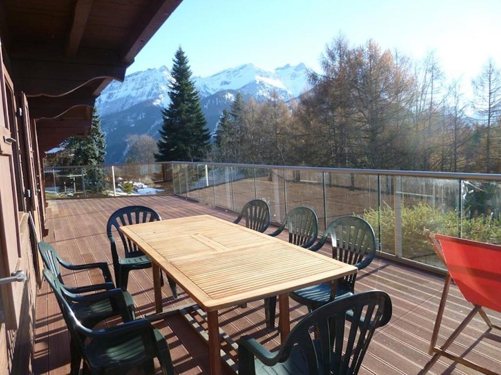 Chalet Traditionnel Avec Jacuzzi Exterieur Bex Extérieur photo